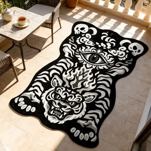 Vintage Creative Flame Skull Tiger Print Rug, Tiger Pattern Rug, Foldable Plush Carpet for Living Room Bedroom Balcony, Easy Care Mat