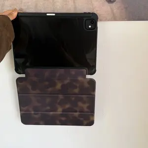 Autumn Winter Vintage Amber Leopard Print Creative Art Design iPad Pro Case, Cute Three-Fold Protective Cover with Pen Slot, Tablet Protective Cover