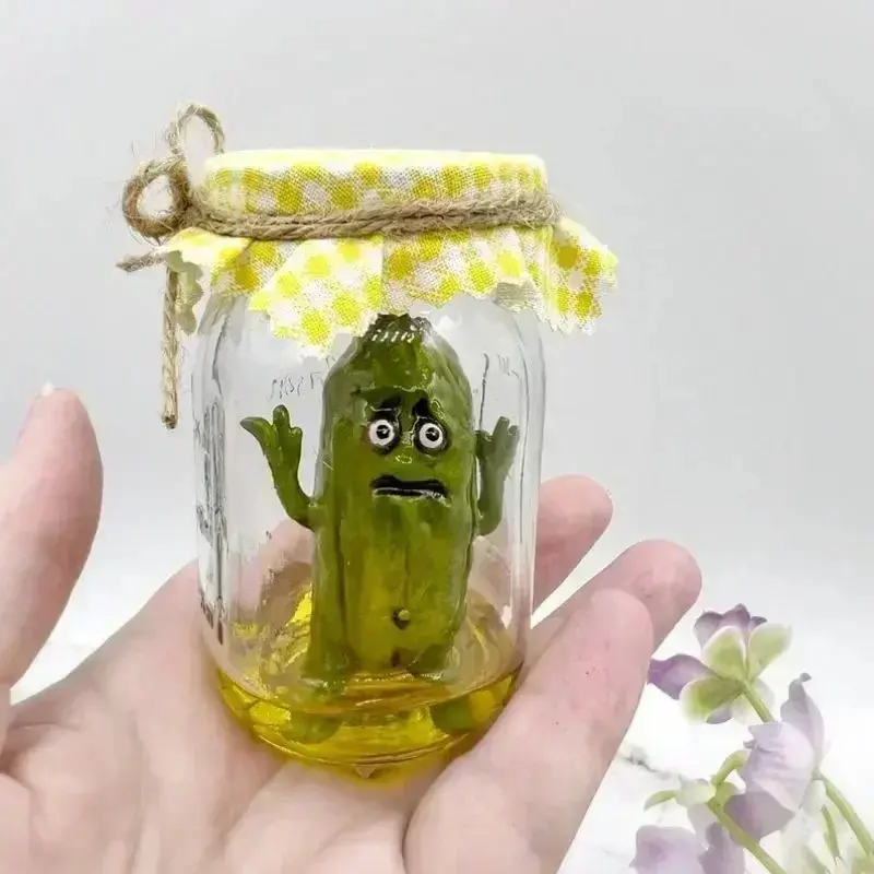 Resin Grumpy Pickle Mini Statue Figurine - Cute Cartoon Figurine in Lidded Transparent Glass Jar, Decorative Home Decor Accent, Perfect Gift for Food and Kimchi Lovers