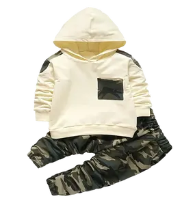 New Camouflage Pocket Hooded Hoodie and Pants for Boys and Girls in Spring and Autumn, Trendy Two Piece Set