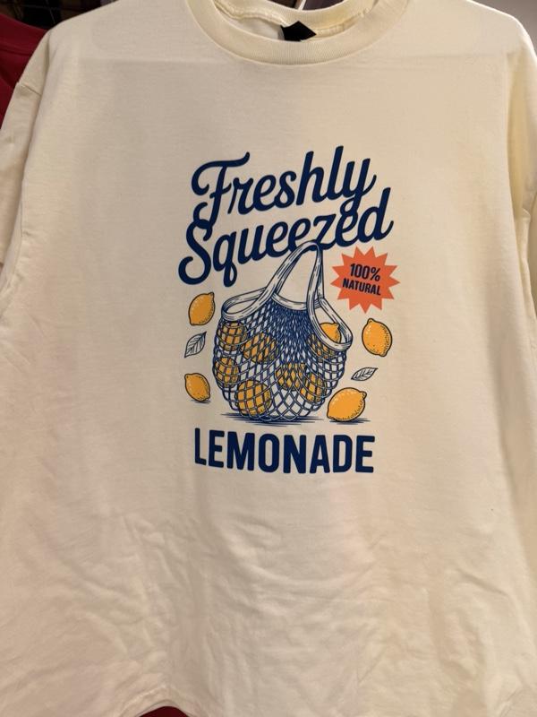 Freshly Squeezed Lemonade - 100% Natural Top Quality Womenswear T-Shirt