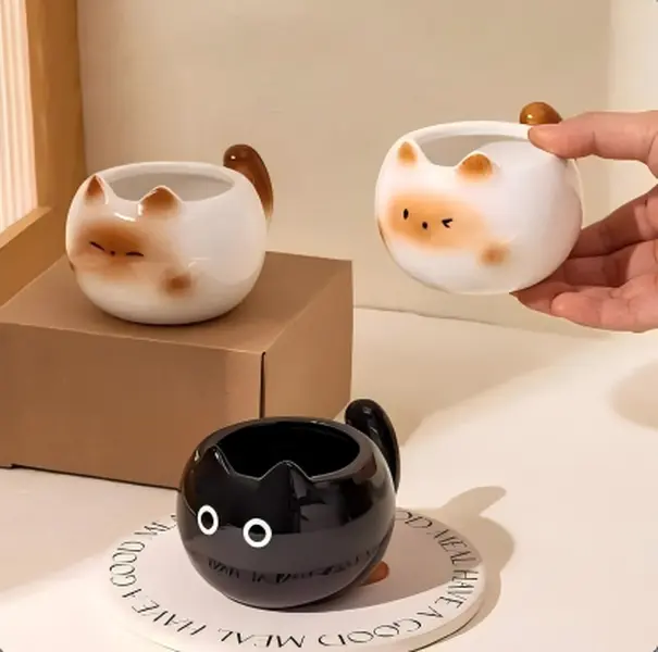 Cute Siamese Cat  Cup, Creative Adorable Kitty , High-Quality Elegant Cup, Ceramic Beverage Cup, Stylish Drinkware, Perfect for Cafes, Office, Living Room, Bedroom, Tea Time Gift,  Cups Gift, Cute travel coffee mug