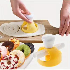1PC Plastic hollow bread mold baking tool Kitchen 1PC Plastic hollow bread mold baking tool Kitchen