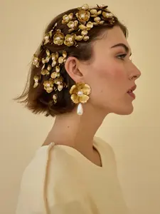 Elegant 2pcs Eden Floral Pearl Hair Clips, Multi-Petal Design with Delicate Pearls, 14k Plated, Perfect Hair Accessory for Women