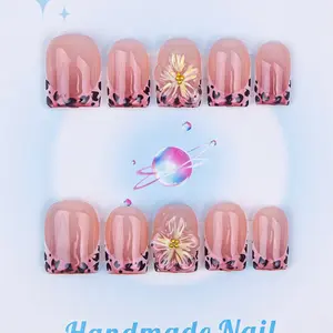 Nailssbysheccid，10pcs press-on nails, square shape, 100% handmade, simple style, combined with French style, 3D,suitable for family dinners, dates, weddings, it is the best gift for girls! Comes with jelly glue, crystal sticks and twisting rods.