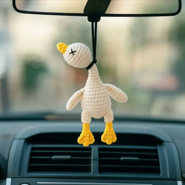 Handmade Crochet Goose Car Hanging Ornament – Cute Duck Rearview Mirror Charm, Boho Car Decor Gift