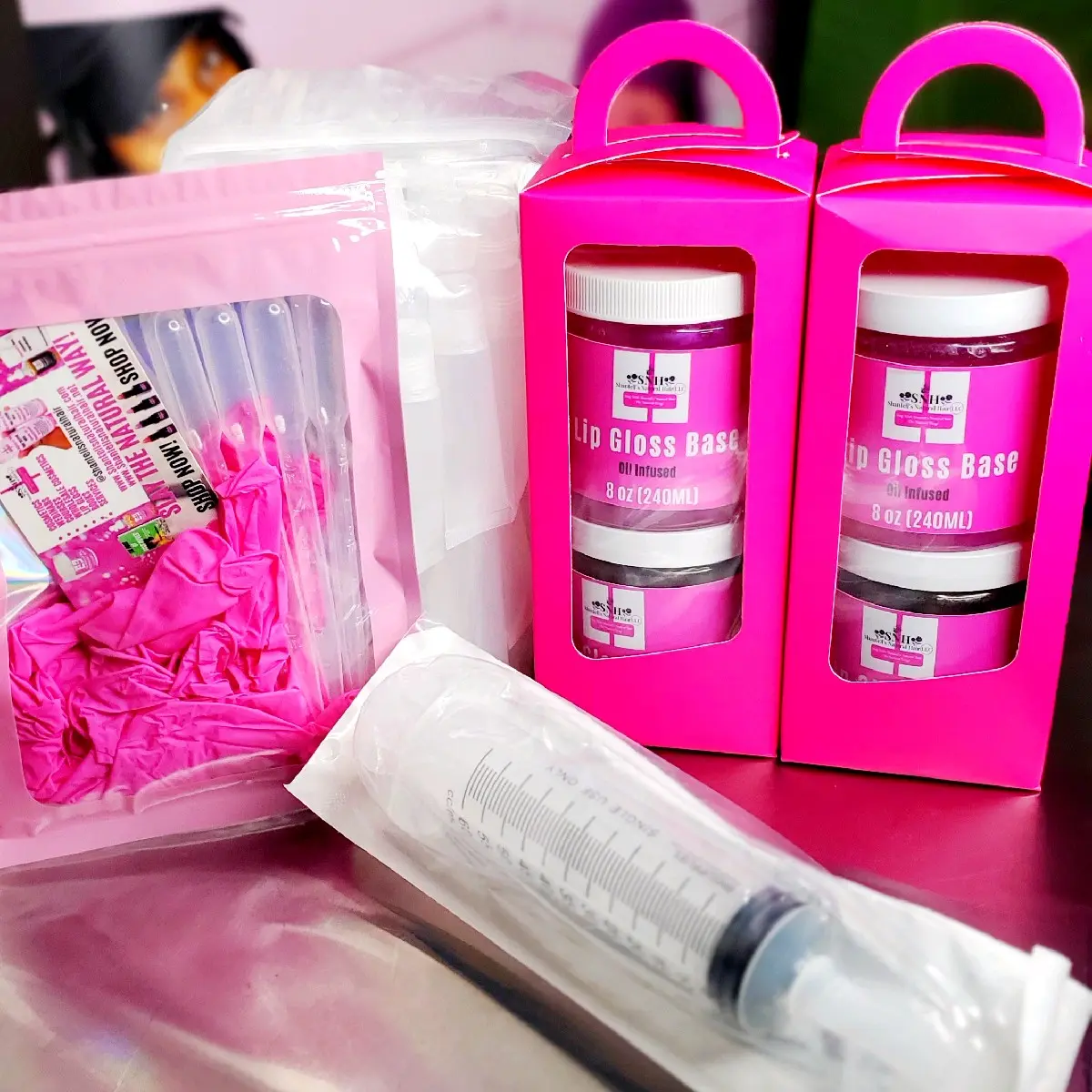 Beginner Pink B Lip Gloss Kit- Cosmetic Lipgloss Glossy Lip Care