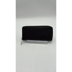 Pre-owned Louis Vuitton Leather Luxury Bags & Accessories Epi Organizer International Wallet, Black Date Code: CA4148. Entrupy ID: M2V4YHQ.