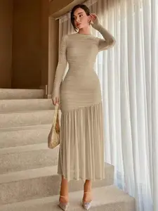 Women's solid color elegant pleated mesh patchwork long-sleeved dress. The patchwork design makes it suitable for everyday dates and travel, parties, elegant evening wear, commuting, nightclubs, and dates.