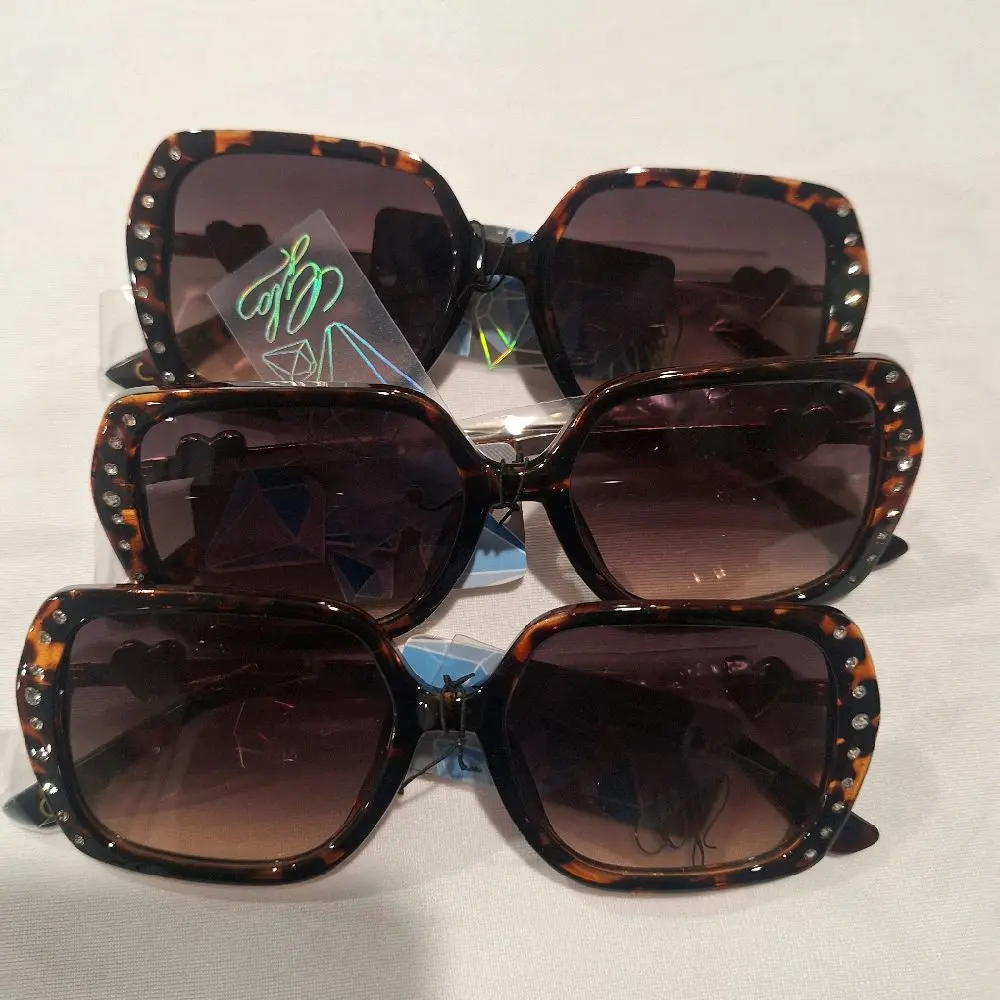 Brown tortoise sunglasses with Dark Brown Lenses