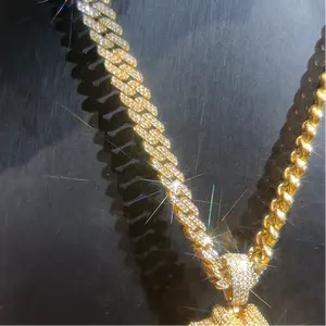 [Quick sale] Non-natural Crystal Necklaces & Pendants