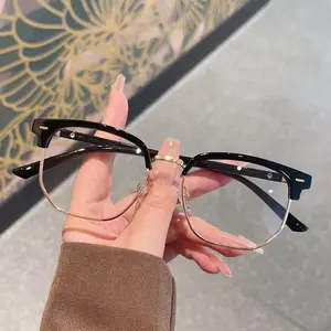 Anti-Blue Light Glasses Suitable for Daily Use, Basic Flat Frame Fashion Glasses, Suitable for Women and Men Work Use, Daily Clothing Decoration, Very Suitable for Students Daily Use Design Eye