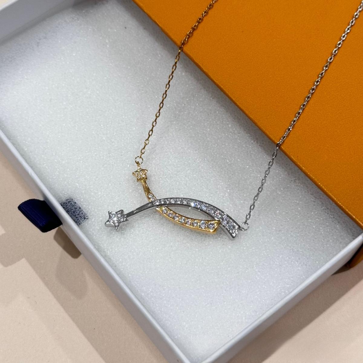 Elegant Intertwined Star Curve Necklace, Minimalist Dual-Tone Statement Accessory