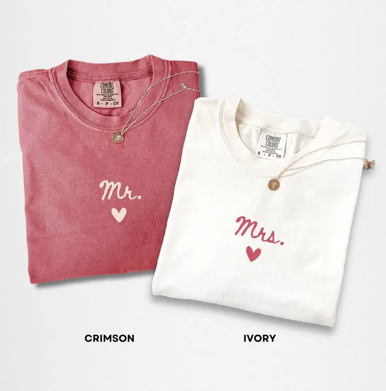 Comfort Colors Mr and Mrs Matching T-Shirt with Heart, Newlywed Couple Shirt, Bride Groom Matching Outfit, Matching Couple Honeymoon Gift, Retro Wedding Tee