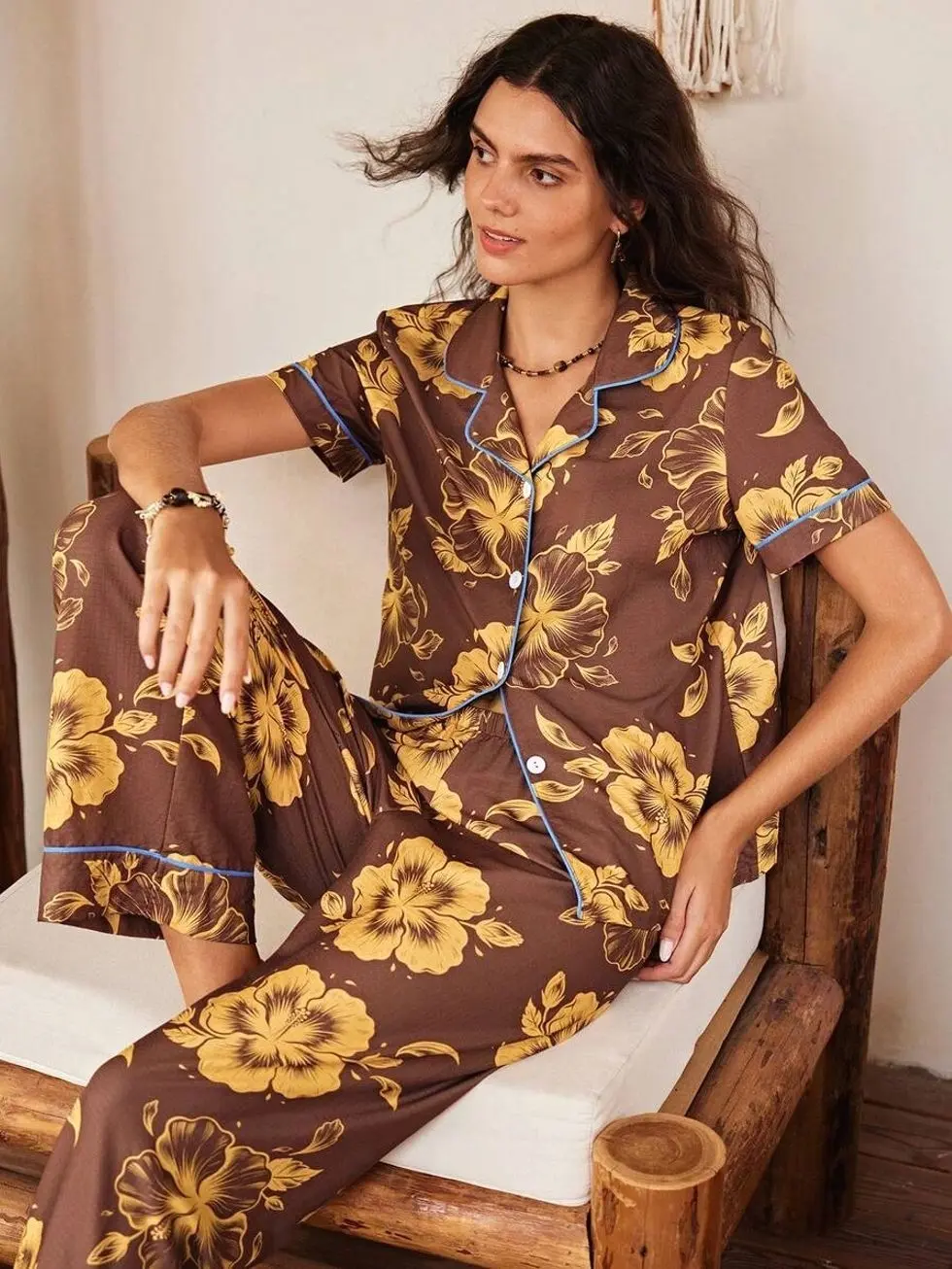 Women's Bohemian Colorblock Hibiscus Print Comfortable Loose Fit Lapel Button-Down Woven Pajama Set