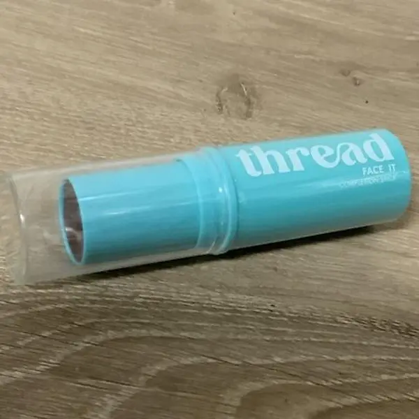 Thread face it complexion stick 230 deepest warm red