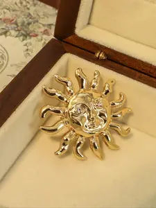 Vintage Alloy Sun Brooch Pin, Unique Solar God Lapel Badge, Western Style Accessory, Retro Design Jewelry for Men & Women, Exquisite Brooch