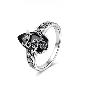 925 Silver Obsidian Ring, Synthetic Black Onyx And Floral Accents. Elegant Vintage Women’s Ring, Spiritual Healing Jewelry With Mystery And Protective Energy, Ideal For Everyday Wear And Perfect As An Anniversary Gift.