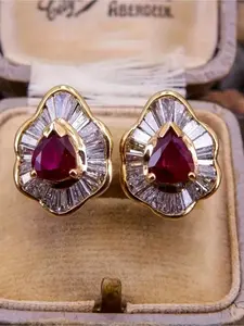 1 Pair of Retro Luxury Copper Ear Clips, Inlaid with Red Teardrop Shaped and White Rectangular Cubic Zirconia, Sparkling Zirconia, Banquet Jewelry, Mother's Day Gift