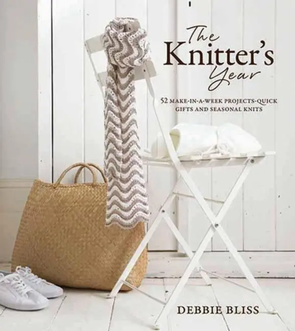 USED Book - The Knitter's Year: 52 Make-in-a-Week Projects-Quick Gifts and Seasonal Knits by Debbie Bliss (Hardcover) - english