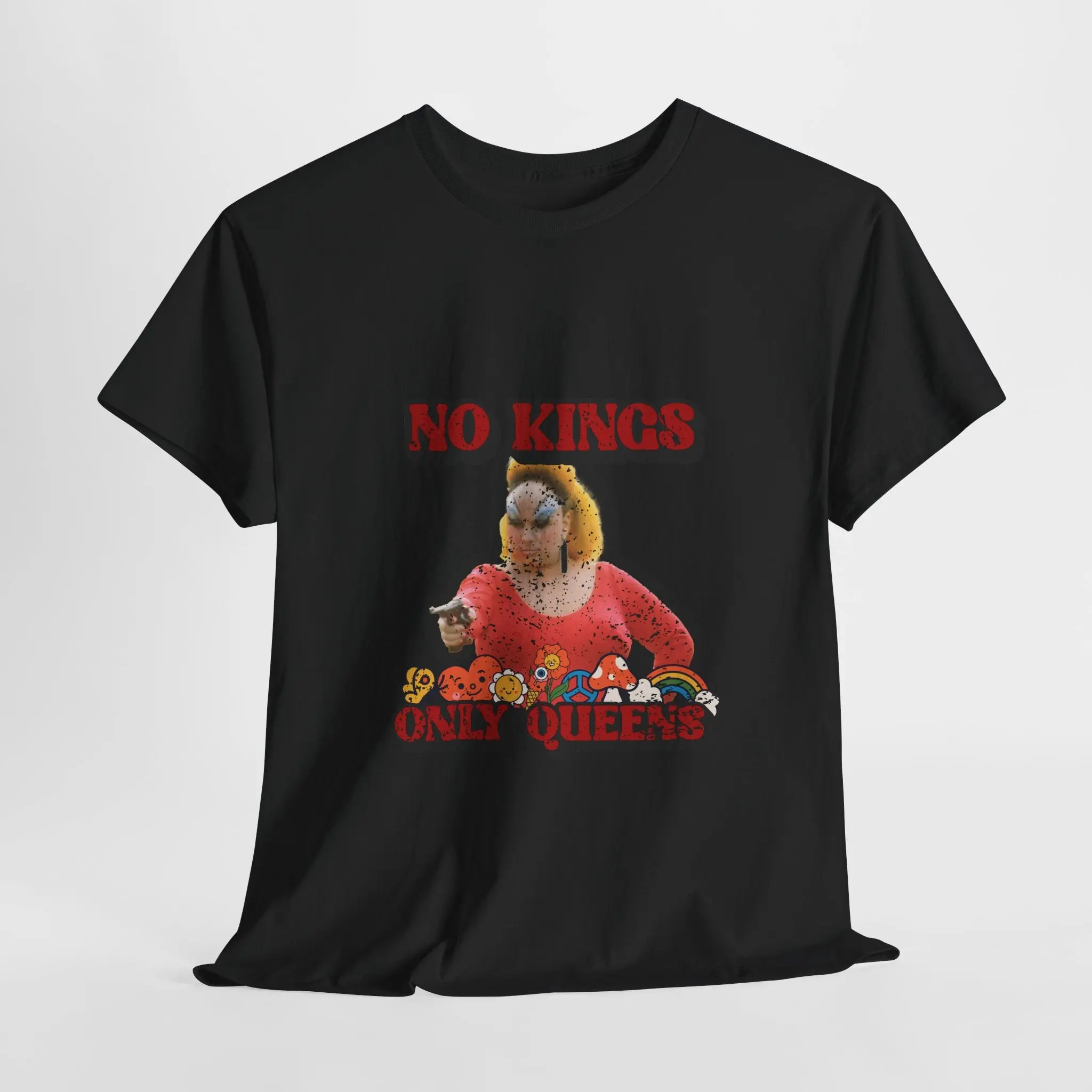 Women's Graphic T-shirt with Aesthetic "No Kings Only Queens" Prints - Distressed Casual Design for Bold Self-Expression