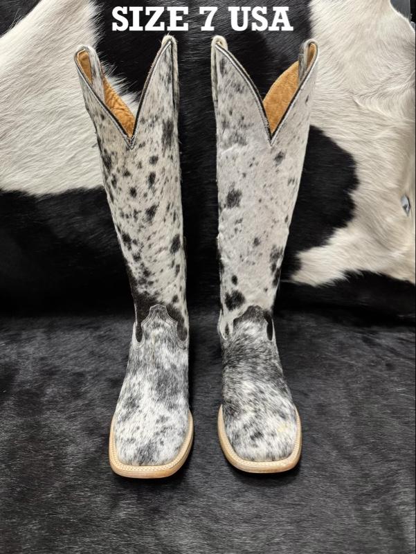 WOMEN COWHIDE SQUARE TOE BOOTS