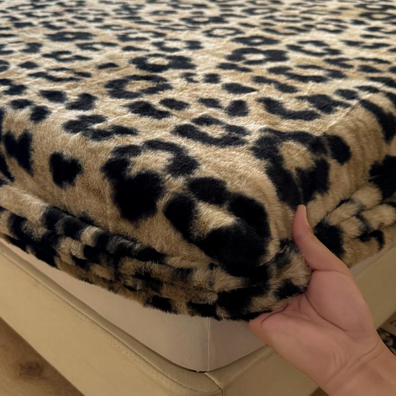 Faux Rabbit Fur Leopard, Tiger & Butterfly Fitted Sheet 3-Piece Set – Luxurious, Soft & Warm Solid Color Bedding, Premium Set (Includes 1 Fitted Sheet + 1/2 Pillowcases), All-Season, Perfect for Bedroom, Dorm, Sofa, Cozy Christmas Gift