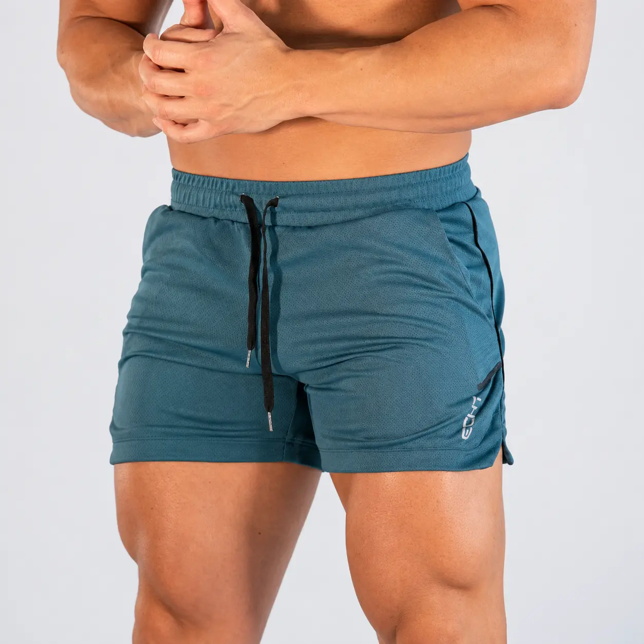 Summer Thin Mesh Sports Shorts Men's Breathable Trend Muscle Fitness Training Three Point Pants Running Casual Sports Shorts
