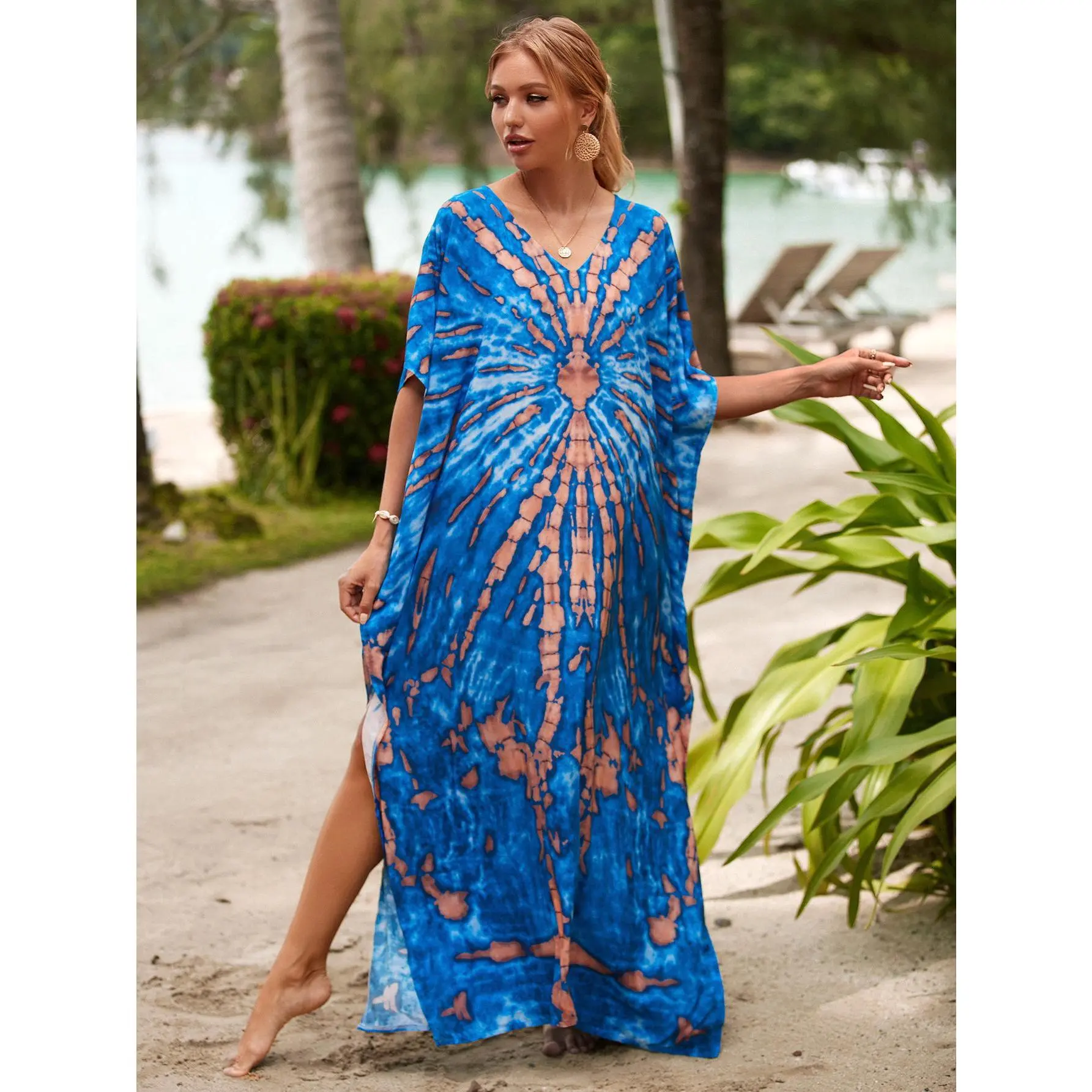 DN0728 40 Blue tying