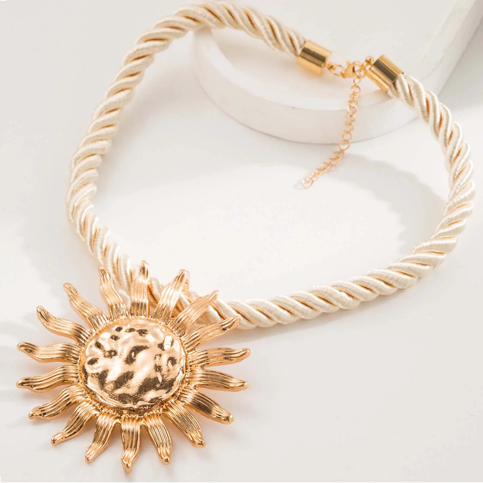 Joyful Uplifting Sun Necklace, Golden Sunflower Length-Adjustable Beach Clavicle Chain, Fashion Jewelry Accessory, Joyful Necklace, Uplifting Necklace