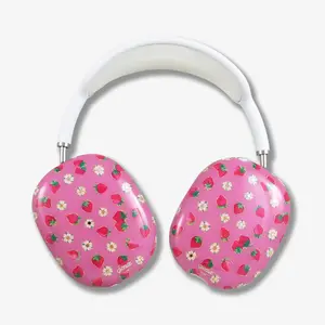 Strawberry Shortcake™ Vintage AirPods Max Cover