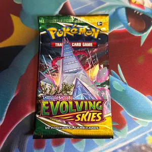 Sword & Shield-Evolving Skies Booster Pack