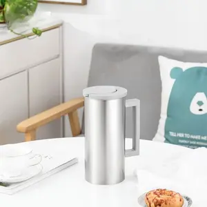 Stainless Steel Iced Tea Pitcher, 1 Count Water Pitcher with Lid, Hot & Cold Water Pitcher, Bedside Water Carafe for Fridge Beverage Carafe, Drinkware