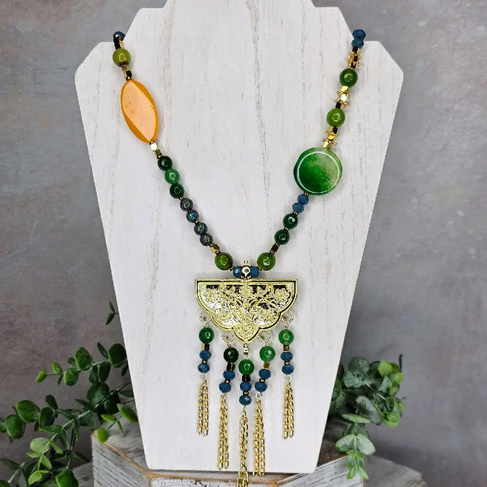 Collar Gitano. Piedras naturales.
