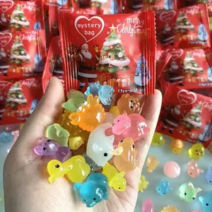 10pcs/30pcs Christmas Surprise Resin Blind Bag, Mini Resin Animals, Luminous Resin Cute Animal Ornaments, Creative Decorations, Mysterious Blind Bags, Micro-Landscape Decorations, Suitable for Friends, Christmas Gifts, Surprise Gifts for Classmates