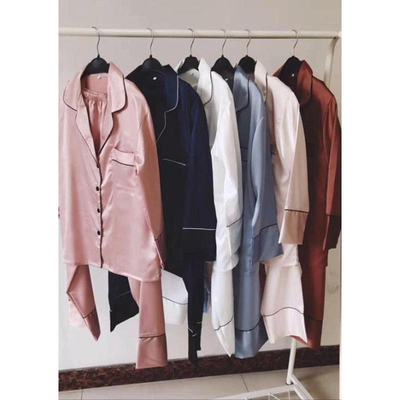 Christmas Pajama Set – Women’s Green Faux Silk Top & Pants with Snowflake & Letter Print – Cozy Holiday Sleepwear for Fall & Winter