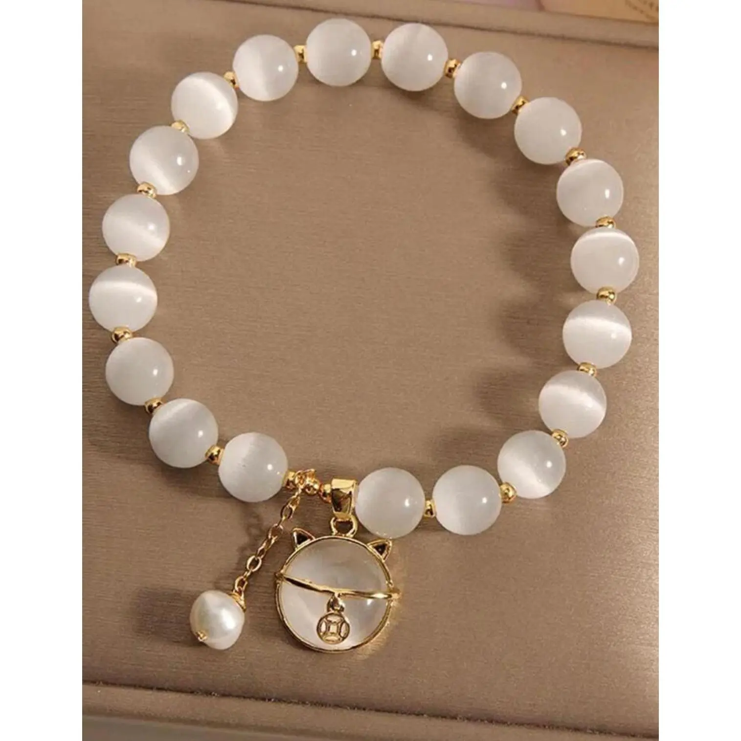 Cute Kawaii Kitten / Cat Charm Bracelet