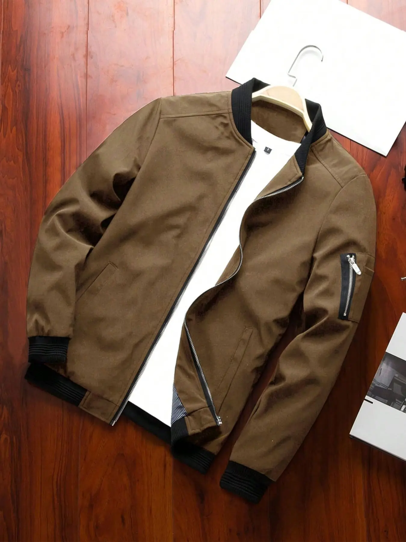 Men's Lightweight Jacket, Casual Bomber Jackets Fall Winter Coat, Zipper Pilot Jacket with Pockets, Golf Jacket, Windproof Outdoor Outerwear