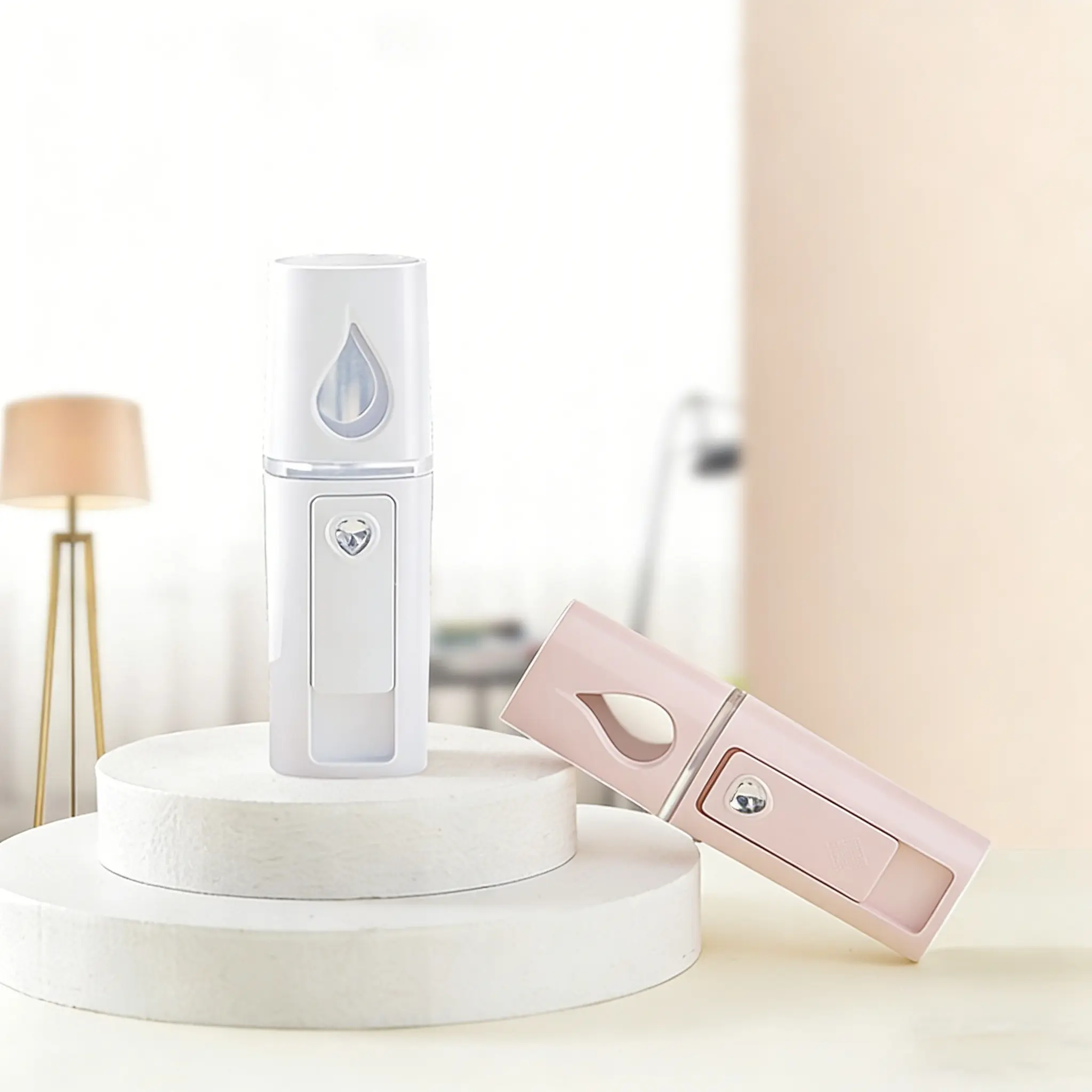 L2 Nano Mist Hydrating Instrument, Portable Facial Steamer, 150mah USB Rechargeable, Portable Skincare, Wireless Multi-Scene Use, Simple and Convenient, Face Steamer, Nano Mist Sprayer