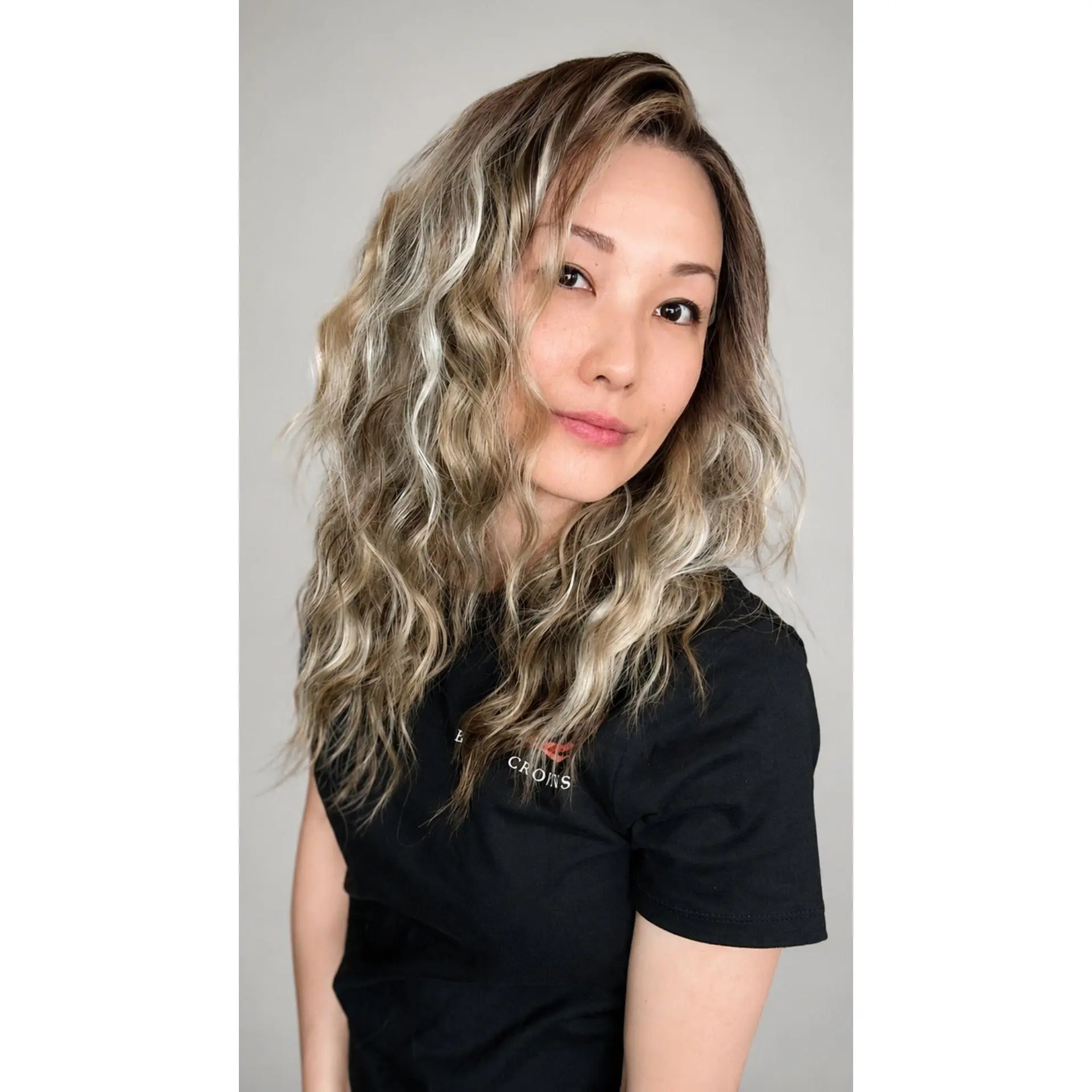CARKIRA Jessica Iced Brown Sugar, 22 Inch Long Lace Front Wig Body Waves, 13x4 Glueless Beginner Wig, Natural Hairline, For Everyday Wear, Long Wavy Wig
