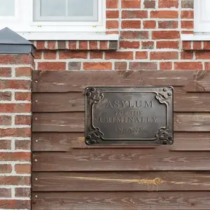 Vintage Metal Tin Sign, Asylum for The Criminally Insane Tin Sign, Retro Rustic Look Sign, Gothic Man Cave Wall Art Decor for Garage Bar Party Pub