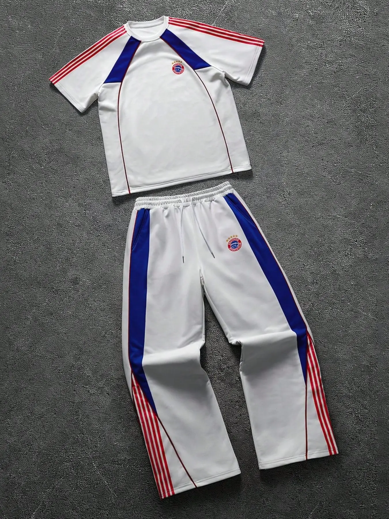 Men's Bayern Style Sport Two-Piece Set, Casual Sporty Set, Training Matching Tracksuit, Colorblock Football Short Sleeve T-Shirt + Straight Leg Pants, Summer Casual Sports, Sports Wear Set