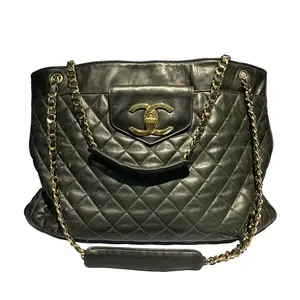 Pre-owned CHANEL Dark Green Cowhide Airport Tote Bag