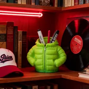 3D Printed Down Jacket Pen Holder - Creative Desktop Organizer for Stationery & Makeup Brushes, a Fun & Functional Shelf Decor & Gift for Students & Office