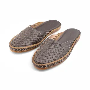 Brandy Bantu - Mens Kolhapuri pure leather Indian sandals | herensandalen | kohlapuri | sandales cuir vanille | Sandales Homme