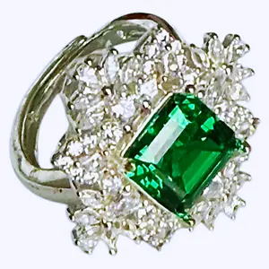 Snowflake Shaped Imperial Green Zircon Ring