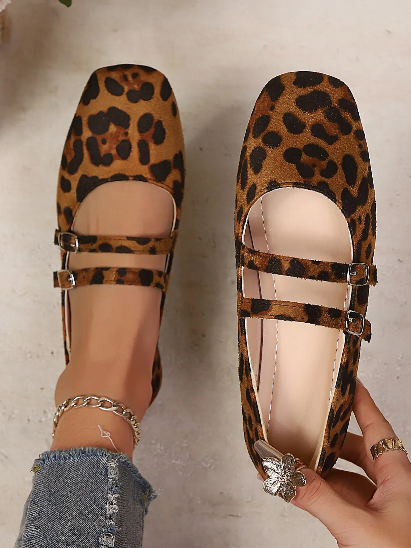 Women's Leopard Print Buckle Strap Square Toe Flat Shoes, Leopard Pattern Flats, Retro Sweet Cool Style, Comfortable Soft Sole, Casual Fashion Sneakers, Casual Flats, Dual Buckle Flats, Slip On Flats