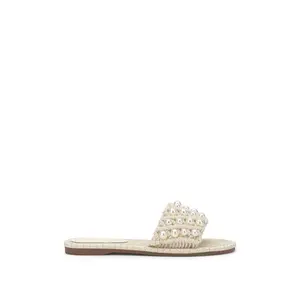 Brennara Flat Sandal in Cream with Stylish Fit and Comfortable Design
