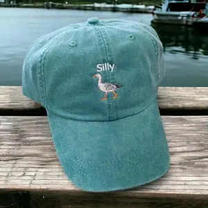 Embroidered Silly Goose Cap - Vintage Humorous Baseball Hat - Mom Dad Wildlife Baseball Cap - Outdoor Animal Camping Hat - Father's Day Gift