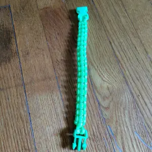 Paracord bracelet